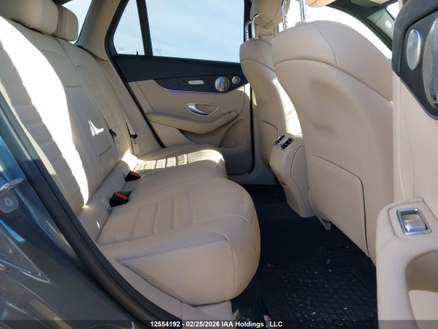 2020 Mercedes-benz Glc 300 4matic მანქანა იყიდება აუქციონზე, vin: WDC0G8EB9LV216323, აუქციონის ნომერი: 12554192
