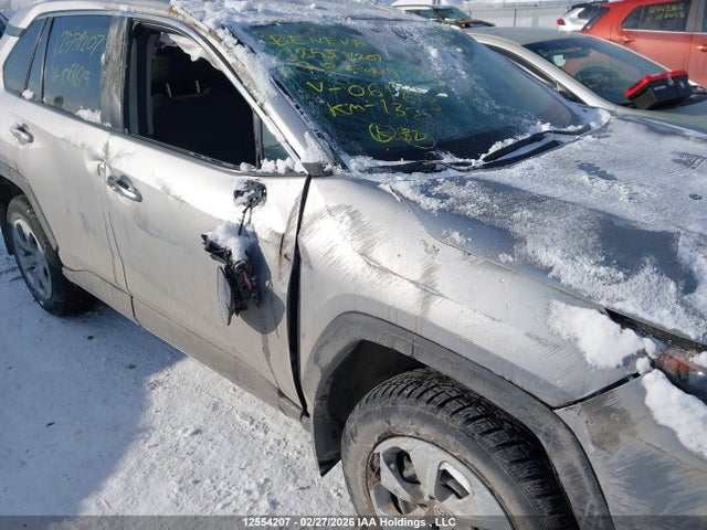 12554207 :رقم المزاد ، 2T3B1RFV8LC061613 vin ، 2020 Toyota Rav4 Le مزاد بيع