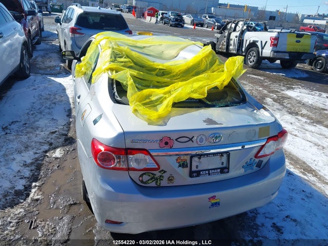 2013 Toyota Corolla მანქანა იყიდება აუქციონზე, vin: 2T1BU4EE7DC070888, აუქციონის ნომერი: 12554220