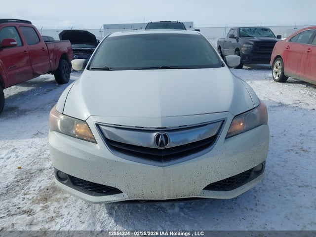 2013 Acura Ilx 24 Premium მანქანა იყიდება აუქციონზე, vin: 19VDE2E53DE400241, აუქციონის ნომერი: 12554224