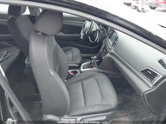 KMHD84LF4JU581557 Hyundai Elantra Sel/value/limited