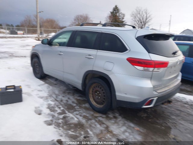 5TDJZRFH7HS510866 Toyota Highlander Xle