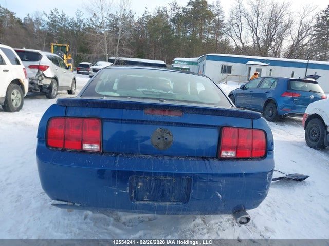 12554241 :رقم المزاد ، 1ZVFT80N375327322 vin ، 2007 Ford Mustang مزاد بيع