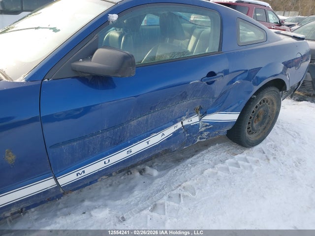 12554241 :رقم المزاد ، 1ZVFT80N375327322 vin ، 2007 Ford Mustang مزاد بيع