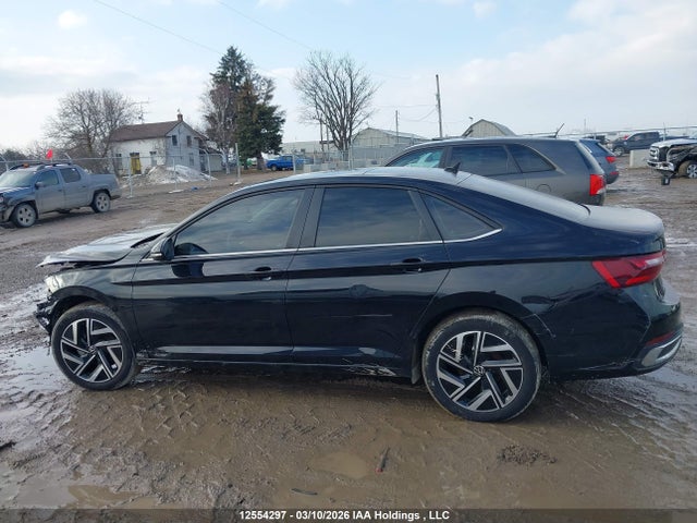 3VWGM7BU6PM037764 Volkswagen Jetta Highline
