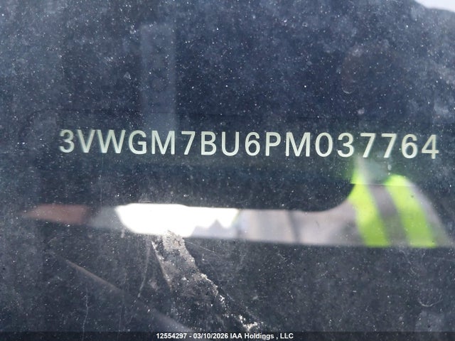 3VWGM7BU6PM037764 Volkswagen Jetta Highline