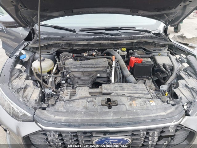 1FMCU9JAXPUA57141 Ford Escape Platinum