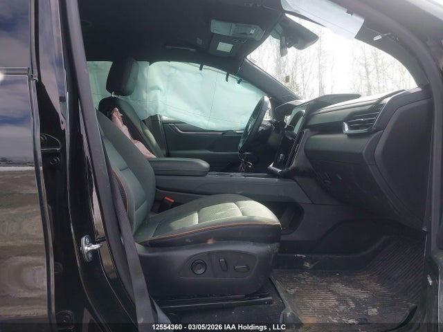 GMC Acadia At4 Awd 2025 1GKENPRS2SJ217068 Image 5