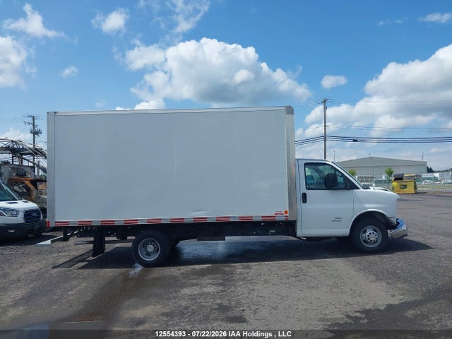 Chevrolet Express G4500 2024 1HA6GVC7XRN014737 Image 13