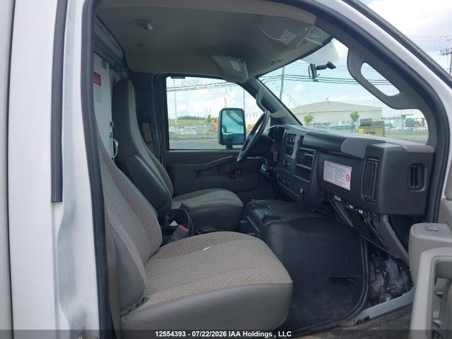 Chevrolet Express G4500 2024 1HA6GVC7XRN014737 Image 8