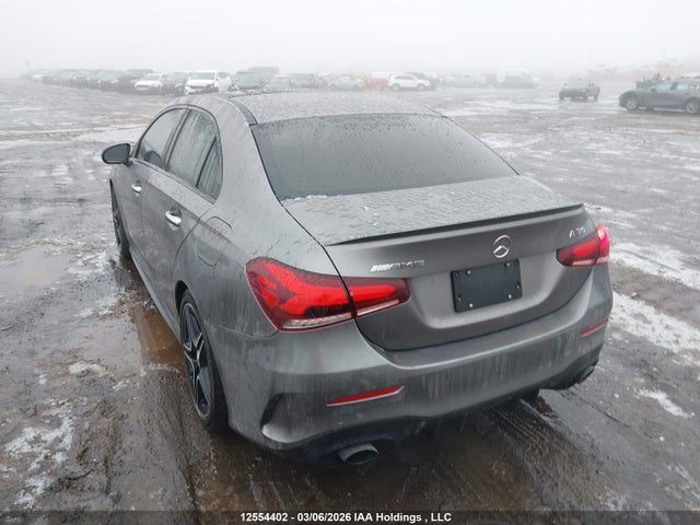 2022 Mercedes-benz Amg A 35 4matic მანქანა იყიდება აუქციონზე, vin: W1K3G5BB0NJ370280, აუქციონის ნომერი: 12554402