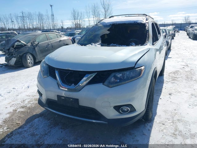 2015 Nissan Rogue S/sl/sv მანქანა იყიდება აუქციონზე, vin: 5N1AT2MT1FC817931, აუქციონის ნომერი: 12554415