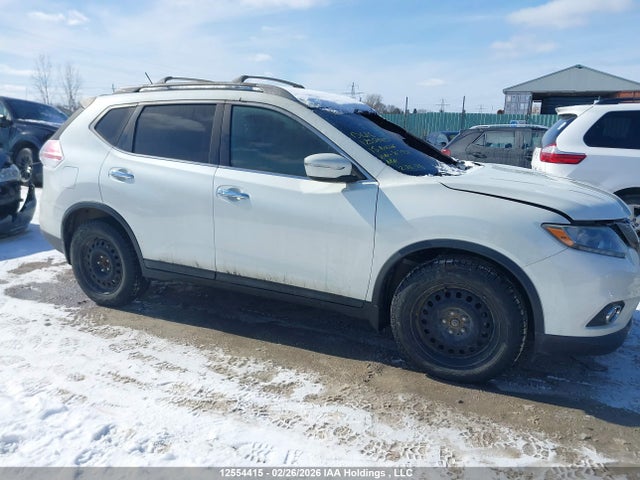 2015 Nissan Rogue S/sl/sv მანქანა იყიდება აუქციონზე, vin: 5N1AT2MT1FC817931, აუქციონის ნომერი: 12554415