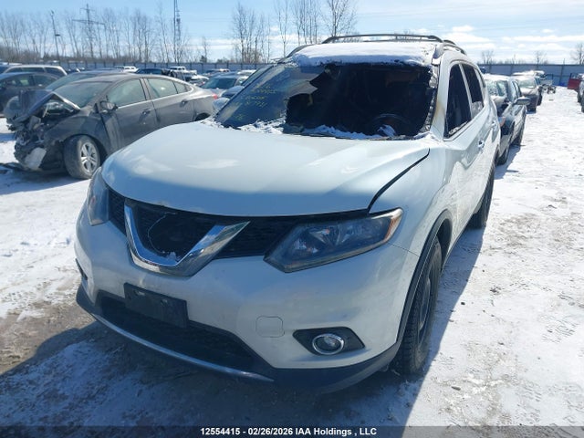 2015 Nissan Rogue S/sl/sv მანქანა იყიდება აუქციონზე, vin: 5N1AT2MT1FC817931, აუქციონის ნომერი: 12554415