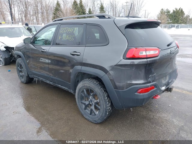 12554417 :رقم المزاد ، 1C4PJMBS4HW569685 vin ، 2017 Jeep Cherokee Trailhawk مزاد بيع