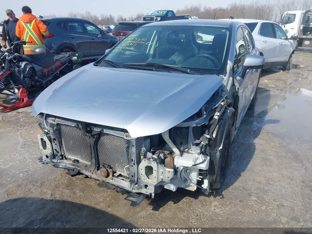 JF1GPAA61G8214967 Subaru Impreza 2.0i