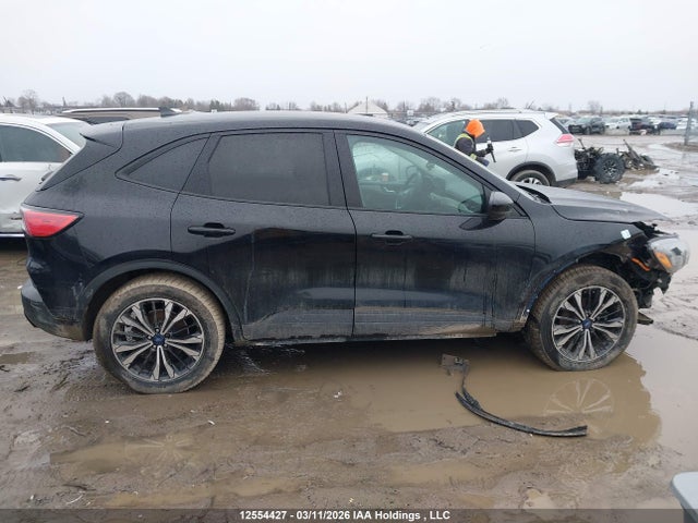 1FMCU9BZ6MUA22838 Ford Escape Se Hybrid