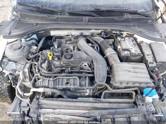 3VWEM7BU9NM001328 Volkswagen Jetta Comfortline