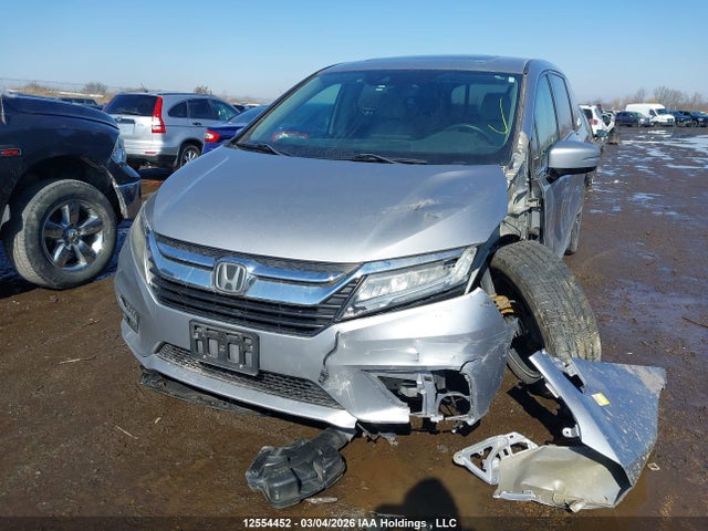 5FNRL6H8XJB503226 Honda Odyssey Touring