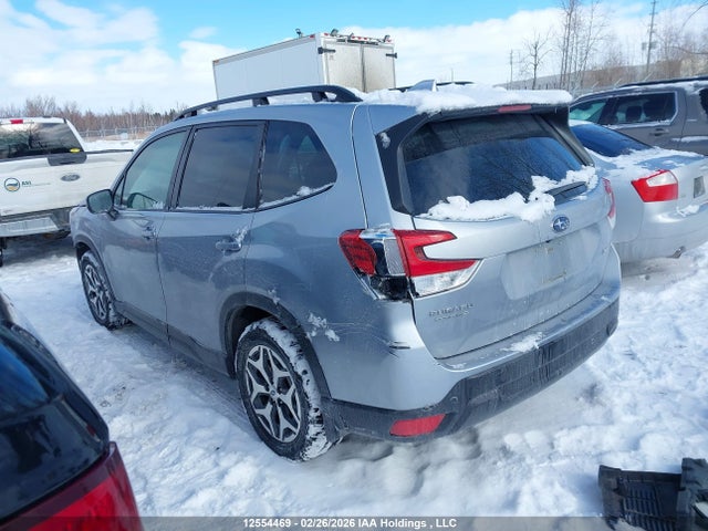 Продажа на аукционе авто 2022 Subaru Forester Premium, vin: JF2SKEEC0NH485334, номер лота: 12554469
