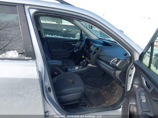 Продажа на аукционе авто 2022 Subaru Forester Premium, vin: JF2SKEEC0NH485334, номер лота: 12554469