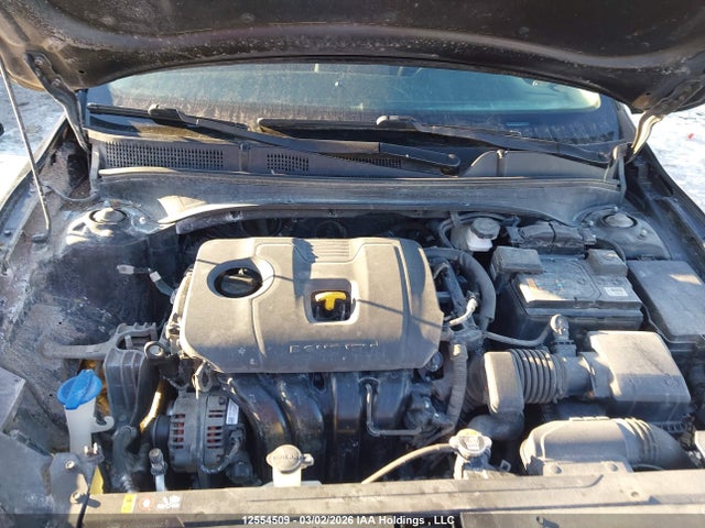 3KPF24AD1ME308112 KIA FORTE LX