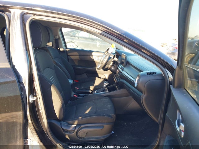 3KPF24AD1ME308112 KIA FORTE LX