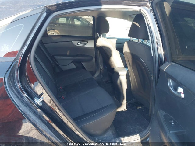 3KPF24AD1ME308112 KIA FORTE LX