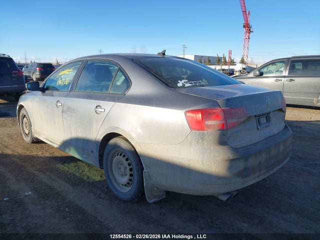 3VWD07AJ5FM404903 Volkswagen JETTA SE