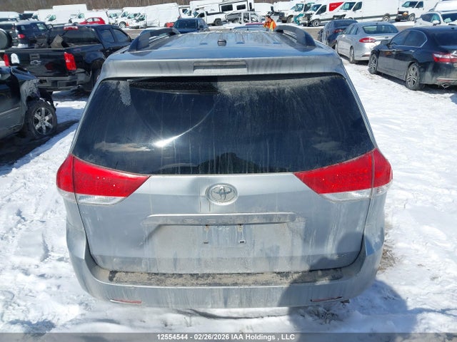 Aukcja sprzedaży 2011 Toyota Sienna Le 8 Passenger, vin: 5TDKK3DC3BS137118, numer aukcji: 12554544