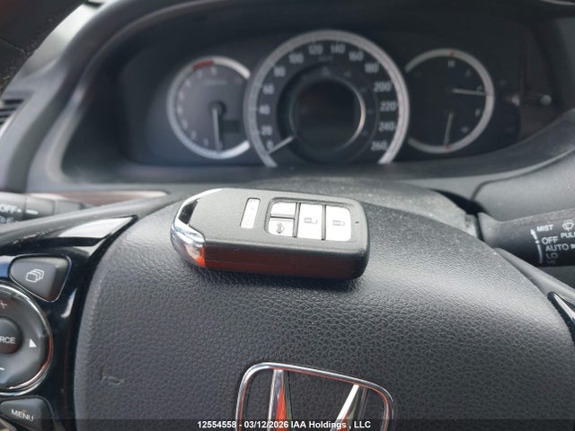 1HGCR2F08GA801920 Honda Accord Touring