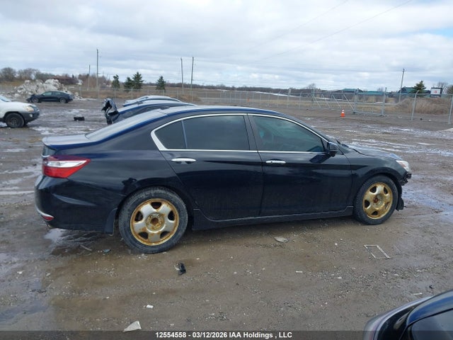 1HGCR2F08GA801920 Honda Accord Touring