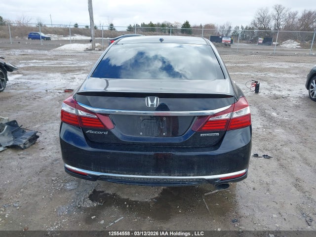 1HGCR2F08GA801920 Honda Accord Touring