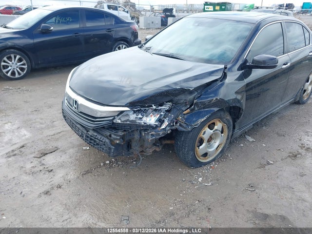 1HGCR2F08GA801920 Honda Accord Touring