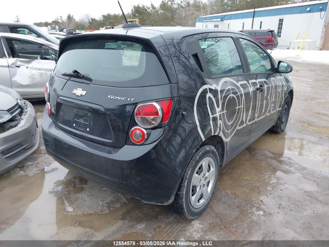 1G1JA6SH6F4135145 Chevrolet SONIC LS