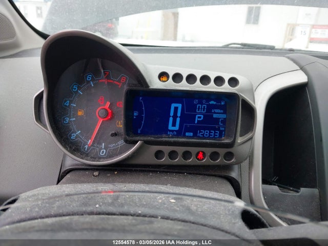 1G1JA6SH6F4135145 Chevrolet SONIC LS