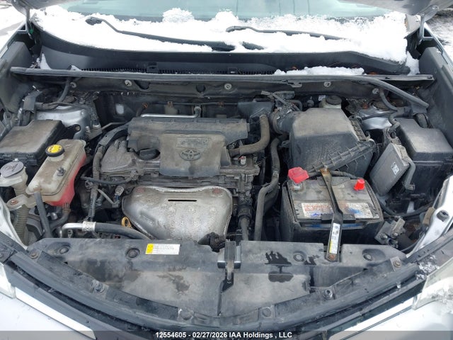 2T3ZFREVXGW273659 Toyota RAV4 LE