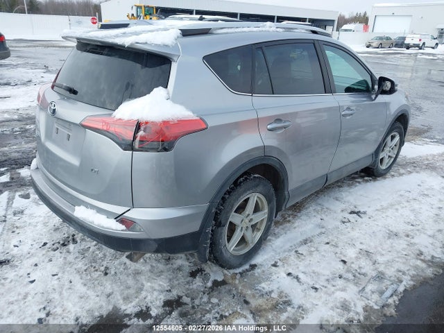 2T3ZFREVXGW273659 Toyota RAV4 LE