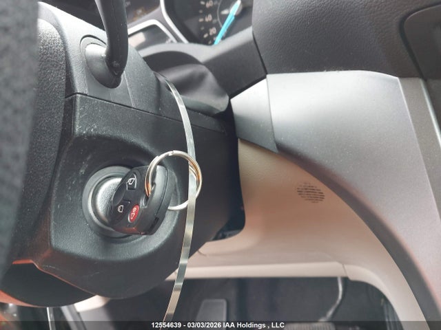 1FMCU0GD6HUA06752 Ford ESCAPE SE