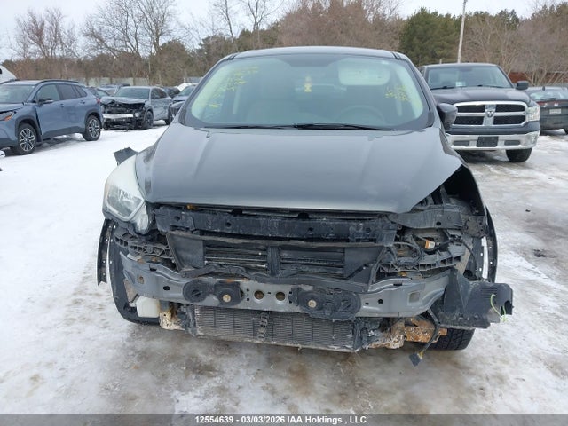 1FMCU0GD6HUA06752 Ford ESCAPE SE