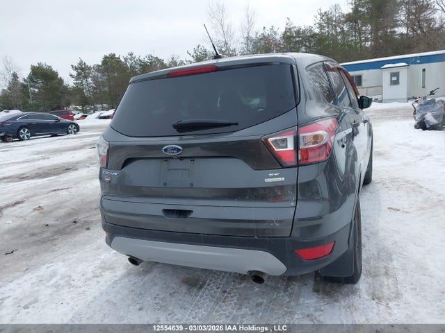 1FMCU0GD6HUA06752 Ford ESCAPE SE