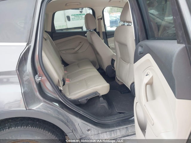 1FMCU0GD6HUA06752 Ford ESCAPE SE