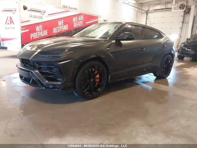 Lamborghini Urus 2019 ZPBCA1ZL2KLA04428 Image 2