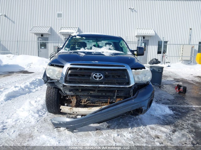 2010 Toyota Tundra Double Cab Sr5 მანქანა იყიდება აუქციონზე, vin: 5TFRM5F10AX002073, აუქციონის ნომერი: 12554702