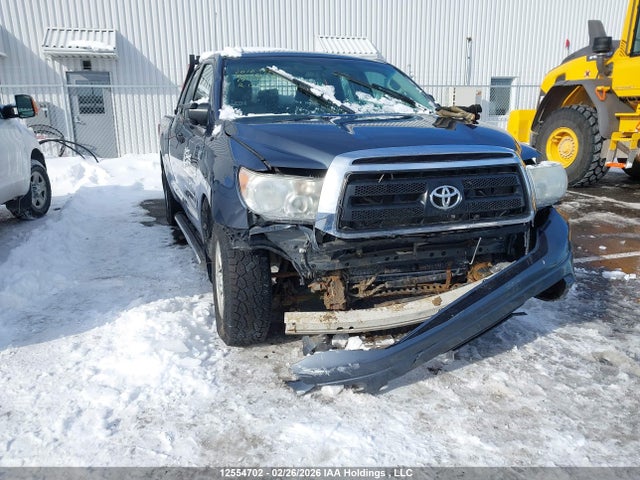 2010 Toyota Tundra Double Cab Sr5 მანქანა იყიდება აუქციონზე, vin: 5TFRM5F10AX002073, აუქციონის ნომერი: 12554702