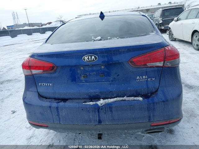 3KPFL4A88JE277369 KIA Forte