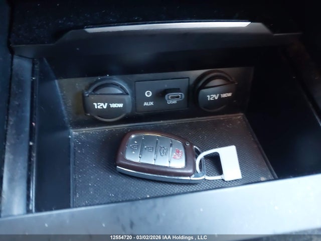 KMHD84LF1HU268685 Hyundai Elantra