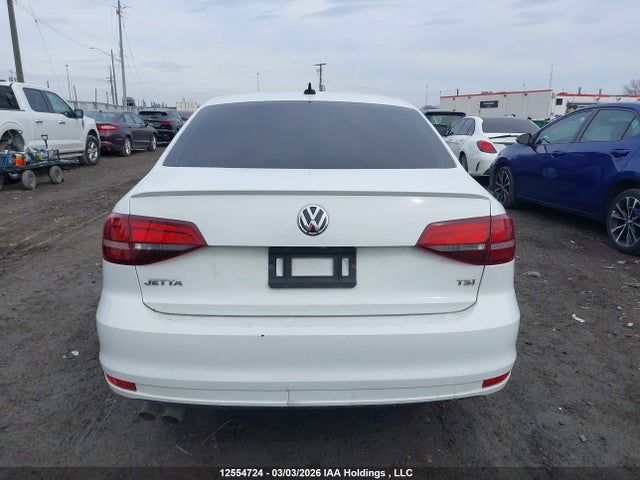 12554724 :رقم المزاد ، 3VWDB7AJ7HM381959 vin ، 2017 Volkswagen Jetta Se مزاد بيع