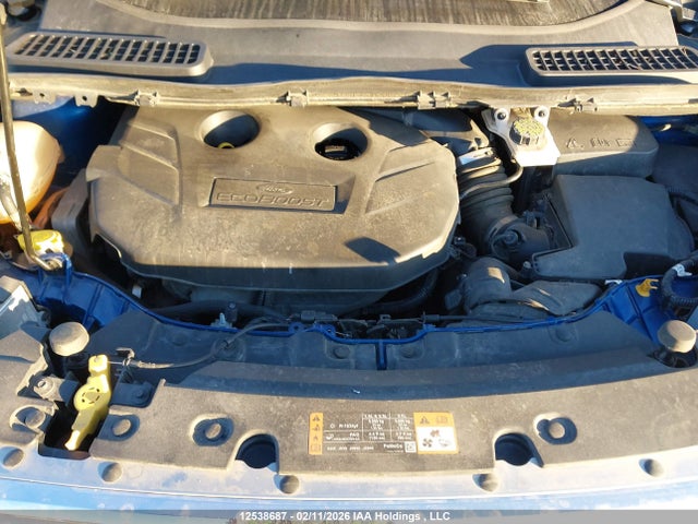 1FMCU9J93HUA34579 Ford Escape Titanium