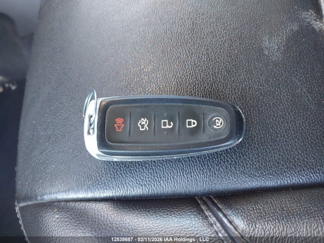 1FMCU9J93HUA34579 Ford Escape Titanium